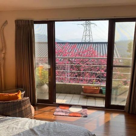 Sanyi Wei Wei Feng B&B Buitenkant foto