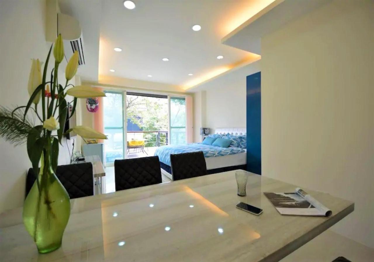 Sanyi Wei Wei Feng B&B Buitenkant foto